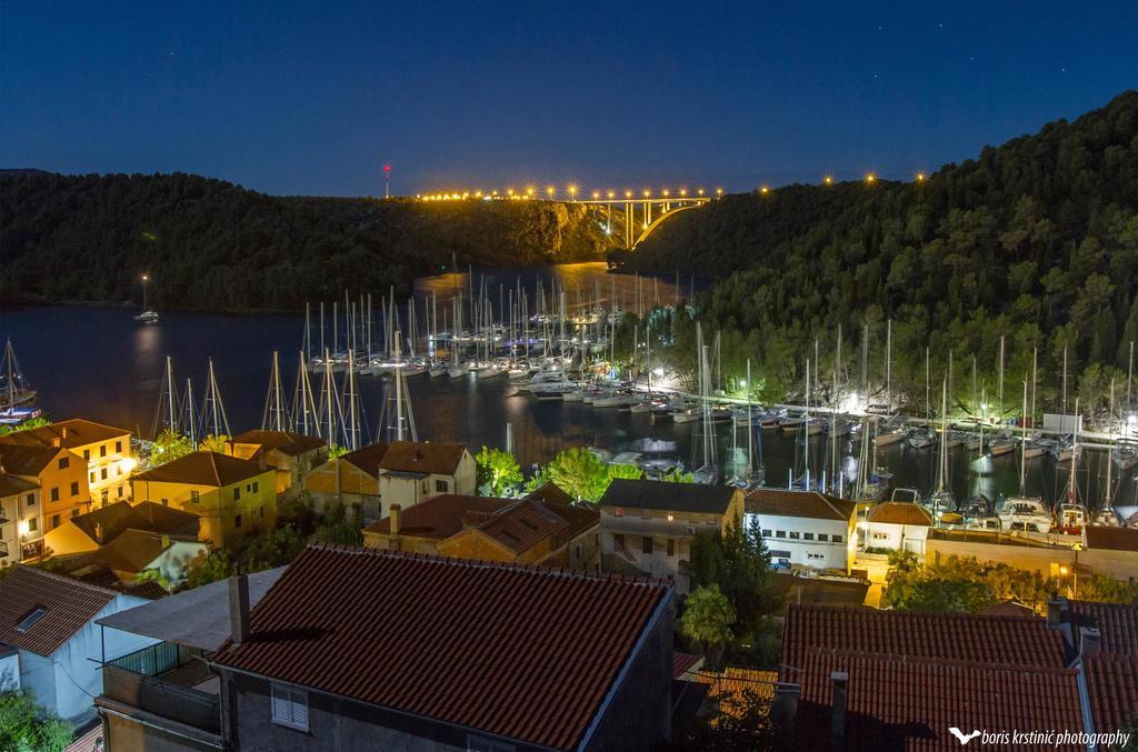 Guest Accomodation Zura Skradin Exterior photo